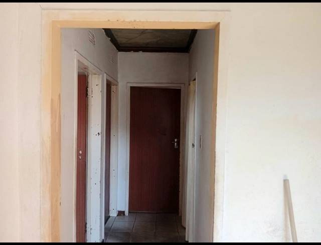 2 BEDROOM HOUSE FOR SALE IN NALEDI